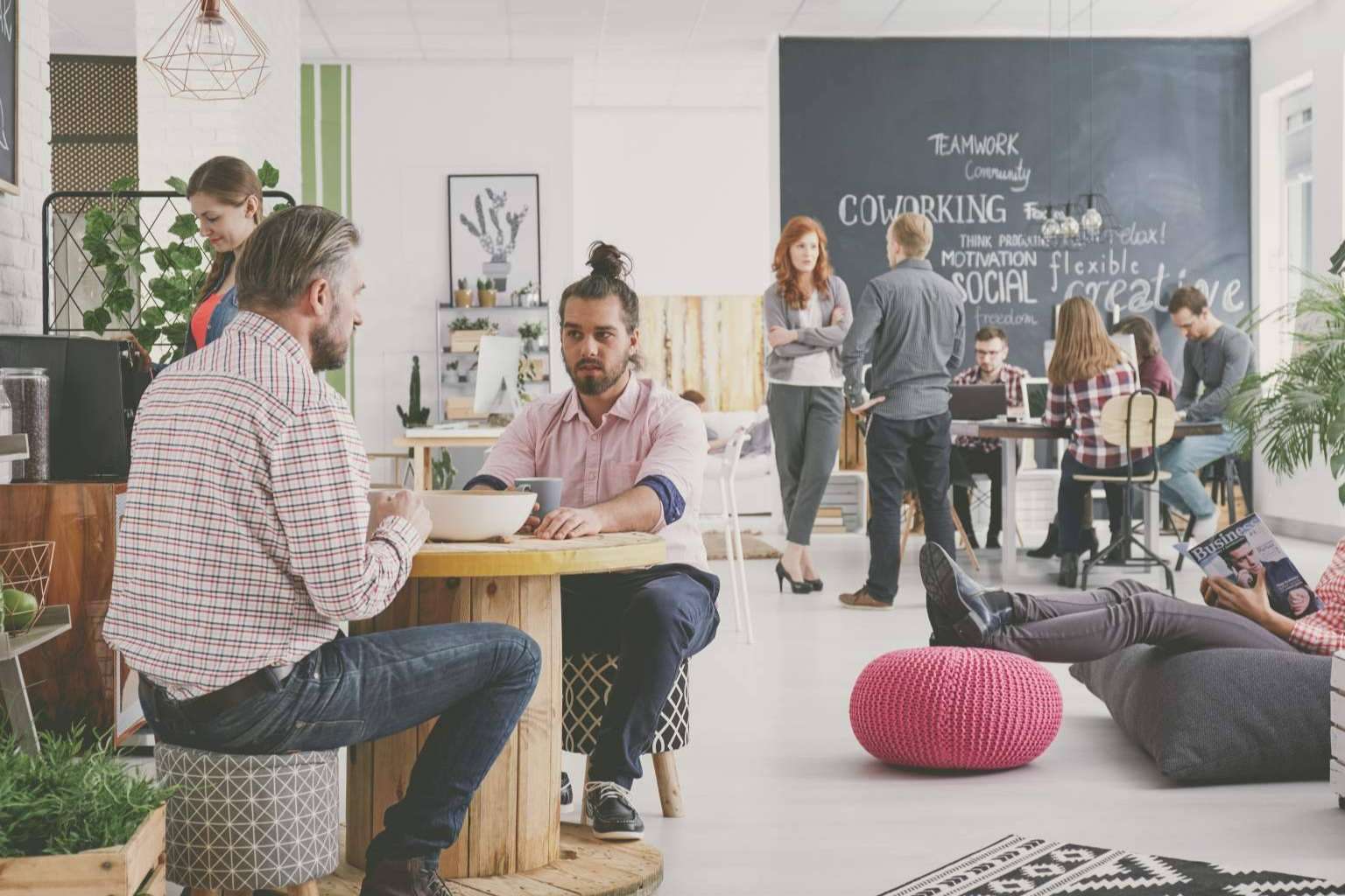 Revolucionando el marketing con estrategias 360° omnicanal para sectores Hosteleros y Politicos